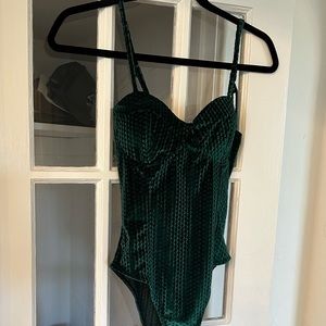 Lulus bodysuit size small. Purchased for New Year’s Eve and never wore.